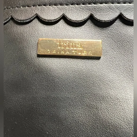 24k Gold Trina Turk Clearance Price is Firm! Travel Bag Gift Natasha Hair Bundle - Picture 3 of 16